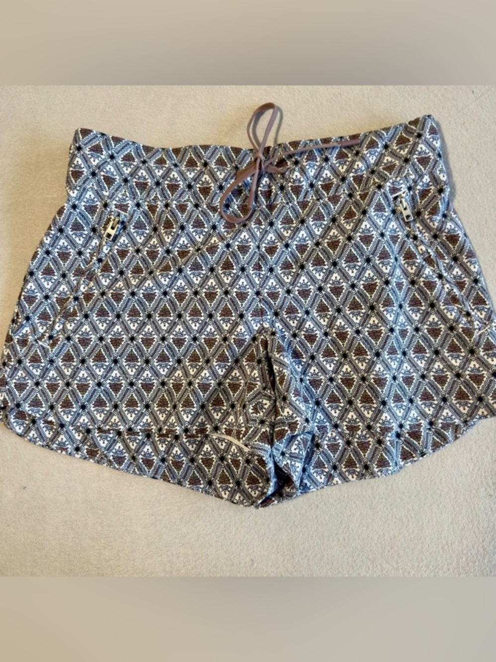 Athleta Women's Printed Drawstring Shorts, 2 Zipper Pockets Size 2 - Picture 12 of 12
